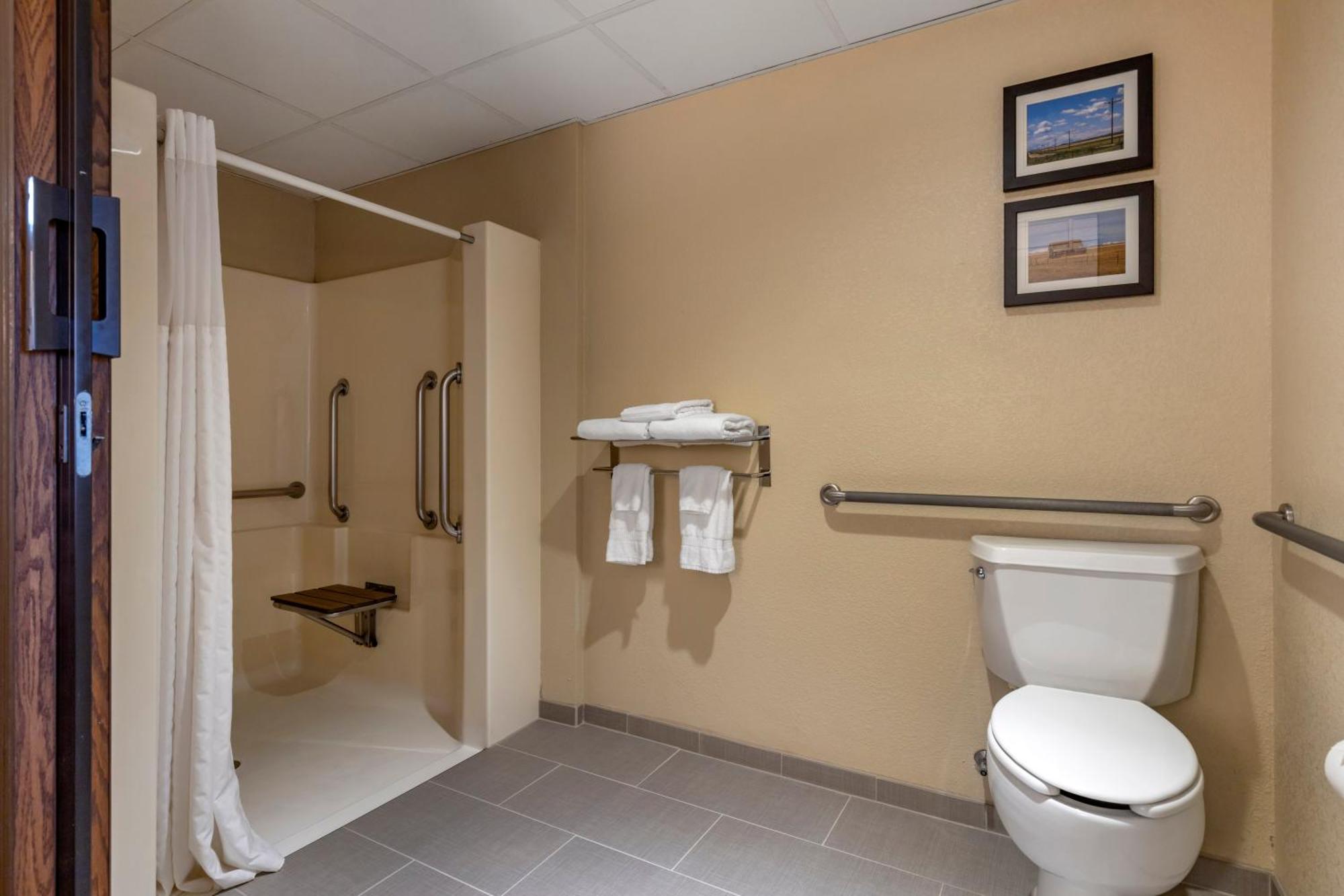 שלבי Comfort Inn & Suites Gateway To Glacier National Park מראה חיצוני תמונה