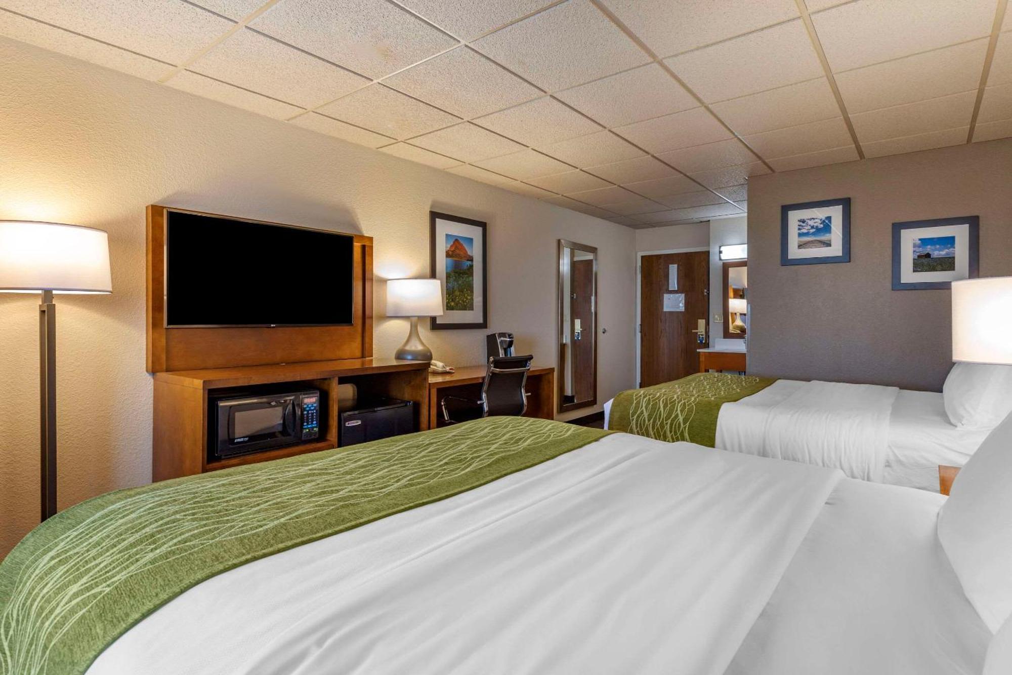שלבי Comfort Inn & Suites Gateway To Glacier National Park מראה חיצוני תמונה